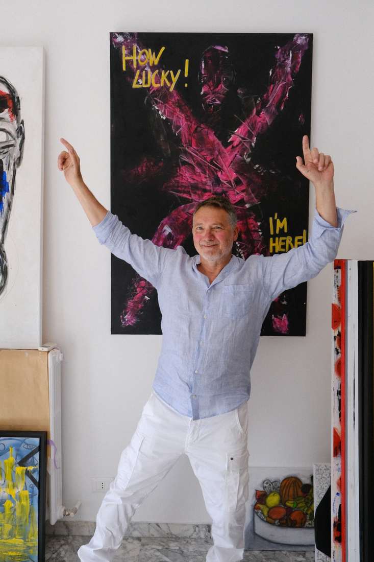 Samuel CHNOPS in the studio